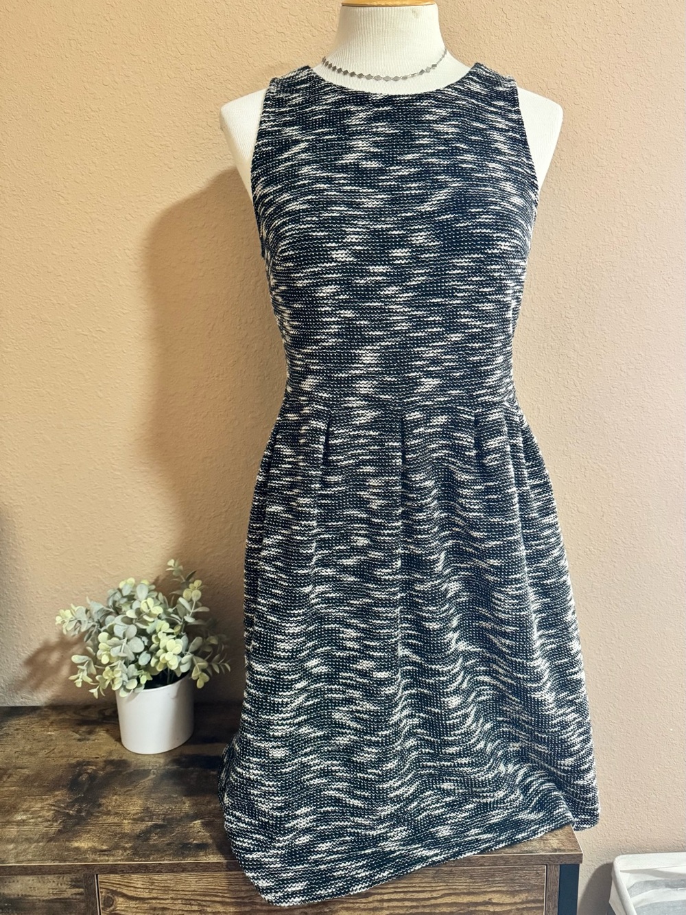 LOFT Black and White Semi Formal Cocktail Dress